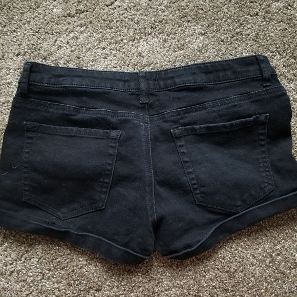jean shorts🌚 - Picture 3 of 3